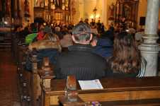 adventni-koncert-2021-vystpujici-eliska-ruskova-pod-vedenim-sbormistryne-mgr-petry-rasikove-smiseny-pevecky-sbor-artep-gymnazia-a-obchodni-akademie-orlova_1639260852.jpg