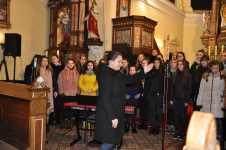 adventni-koncert-2021-vystpujici-eliska-ruskova-pod-vedenim-sbormistryne-mgr-petry-rasikove-smiseny-pevecky-sbor-artep-gymnazia-a-obchodni-akademie-orlova_1639261466.jpg