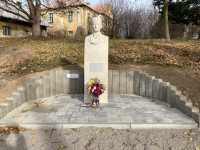odhaleni-busty-sokola-a-legionare-jana-capka-v-doubrave-zdroj-nase-doubrava_1732729452.jpg